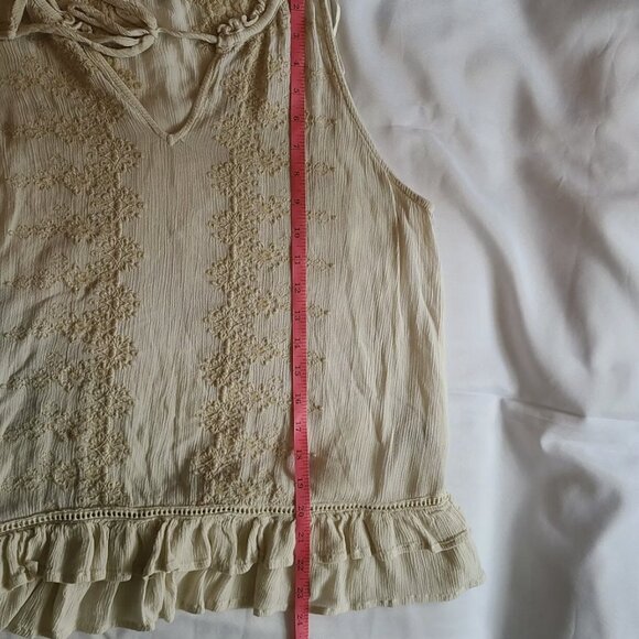 Patrons Of Peace M Top Ivory Boho Embroidered Sleeveless ruffle Vneck tie front - Picture 2 of 8